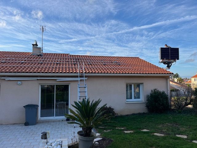 Approvisionnement panneaux sur toiture